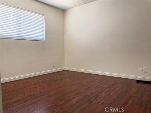 1107 W Memory  15B  Lane, Santa Ana, CA