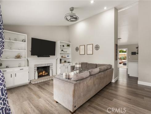 1609  Franzen  , Santa Ana, CA