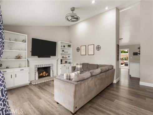 1609  Franzen  , Santa Ana, CA