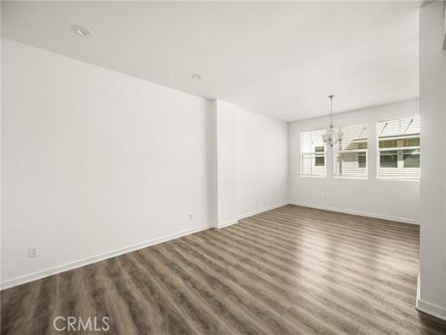 320 E Jeanette Lane  , Santa Ana, CA