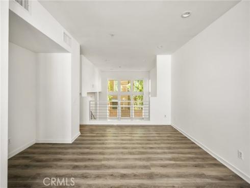 320 E Jeanette Lane  , Santa Ana, CA