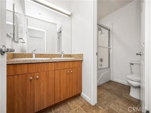 320 E Jeanette Lane  , Santa Ana, CA