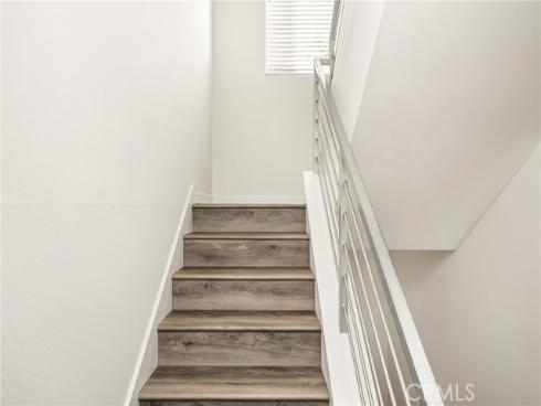 320 E Jeanette Lane  , Santa Ana, CA