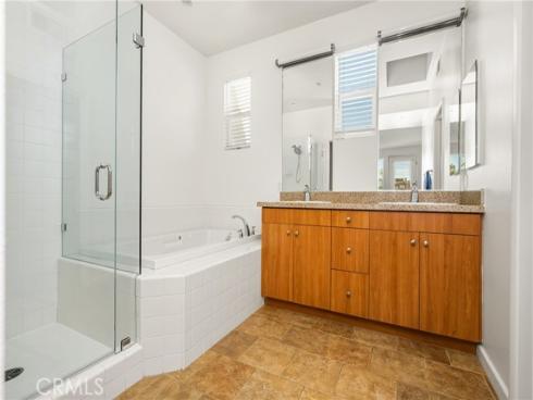 320 E Jeanette Lane  , Santa Ana, CA