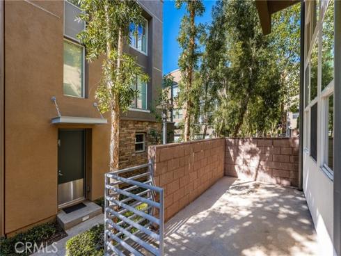 320 E Jeanette Lane  , Santa Ana, CA