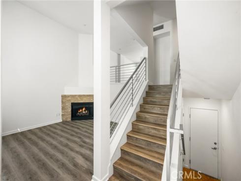 320 E Jeanette Lane  , Santa Ana, CA