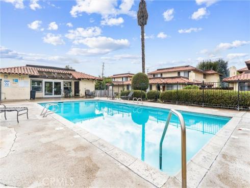 3927 W Mcfadden  B  Avenue, Santa Ana, CA