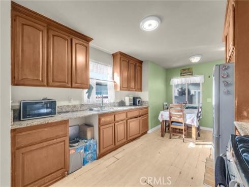 210 S Raitt  , Santa Ana, CA