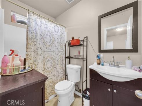 210 S Raitt  , Santa Ana, CA