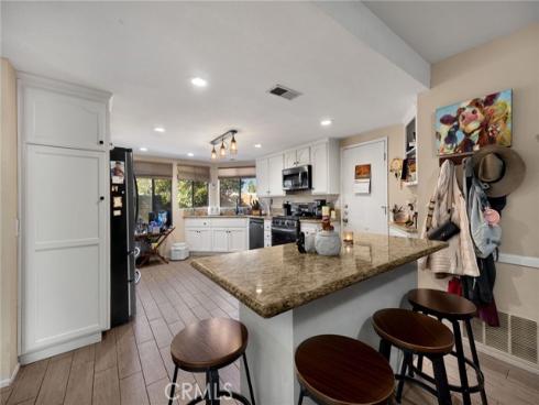 2133 Barclay , Santa Ana, CA