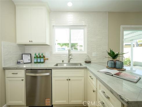 2406 S Pacific   Avenue, Santa Ana, CA