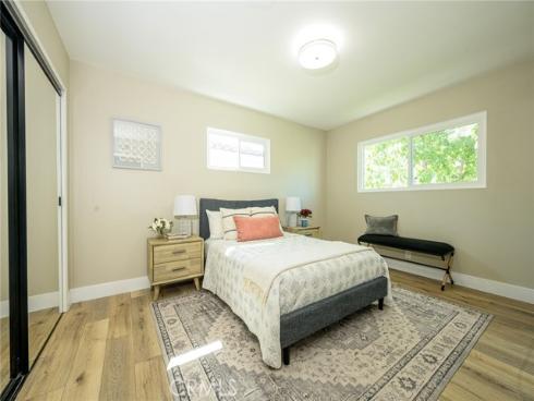 2406 S Pacific   Avenue, Santa Ana, CA