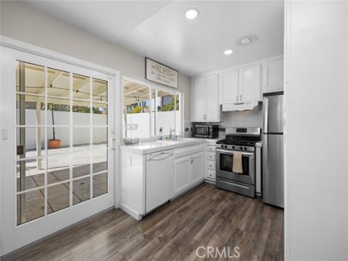 1518  Cedar  , Santa Ana, CA