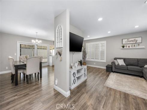 1518  Cedar  , Santa Ana, CA