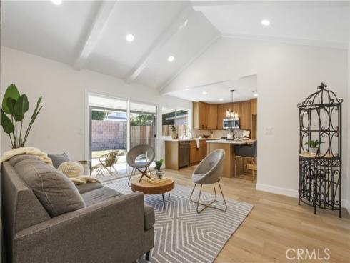 2717  Dayna  , Santa Ana, CA