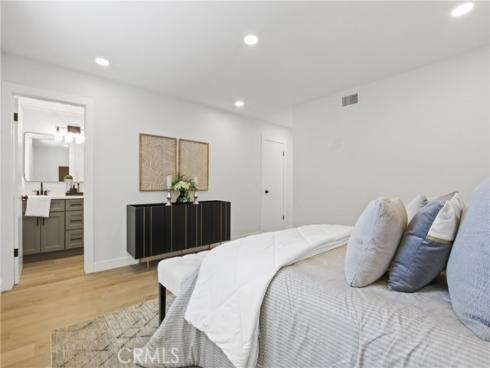 2717  Dayna  , Santa Ana, CA