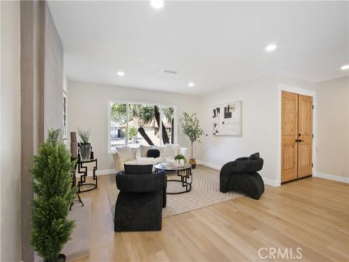 2717  Dayna  , Santa Ana, CA