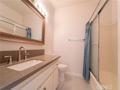 2542 W Macarthur  134 , Santa Ana, CA