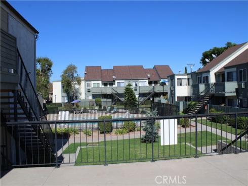 635 N Bristol  , Santa Ana, CA