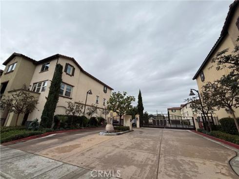 1570 W 1st Street  13 , Santa Ana, CA