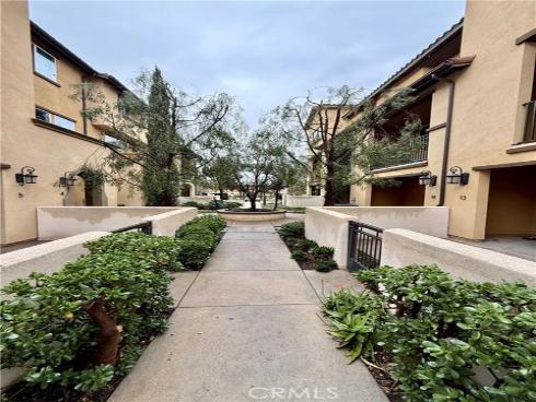 1570 W 1st Street  , Santa Ana, CA