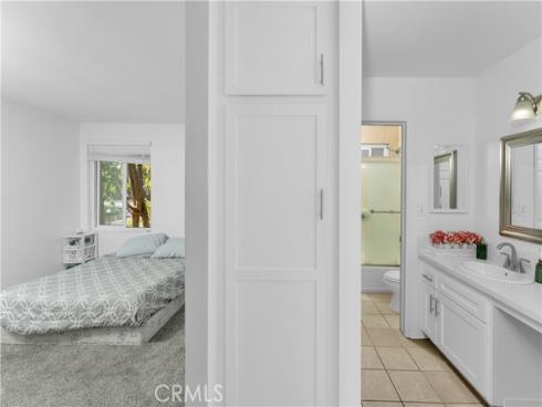 1000 W Macarthur  58 , Santa Ana, CA