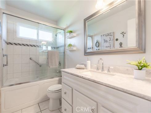 3318 W Borchard  , Santa Ana, CA