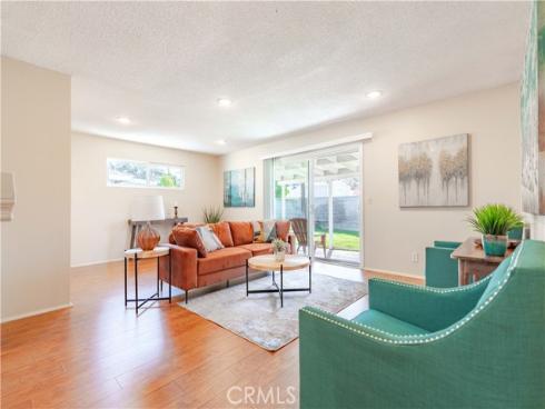 3318 W Borchard  , Santa Ana, CA