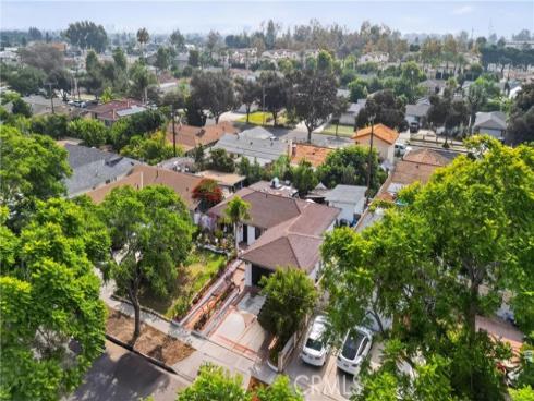 2926 W La Verne  , Santa Ana, CA