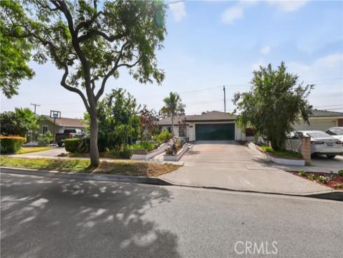 2926 W La Verne  , Santa Ana, CA