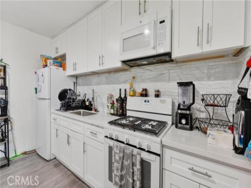 2926 W La Verne  , Santa Ana, CA