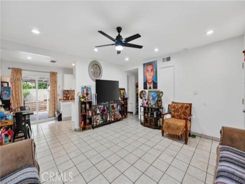 2926 W La Verne  , Santa Ana, CA