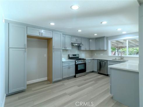 518 W Alpine  , Santa Ana, CA