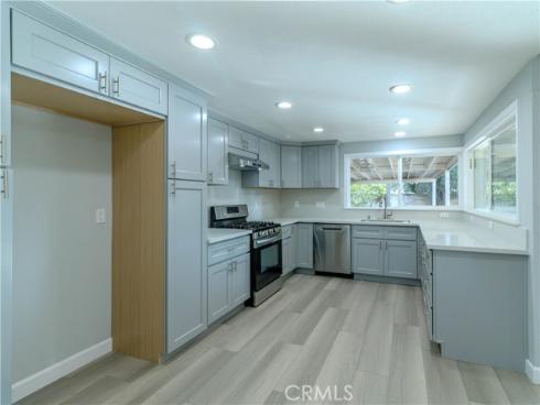 518 W Alpine  , Santa Ana, CA