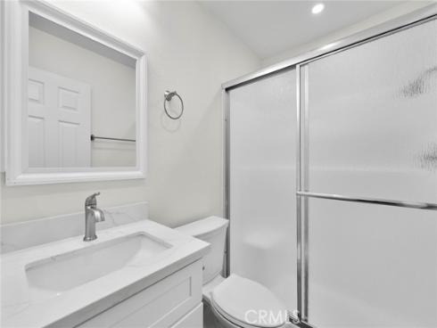 711 W 1st  , Santa Ana, CA