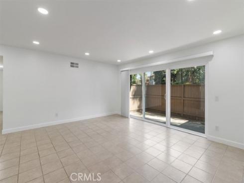 1044  Cabrillo Park  B , Santa Ana, CA