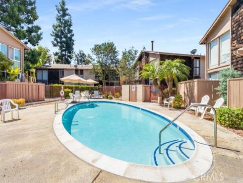 1044  Cabrillo Park  B , Santa Ana, CA