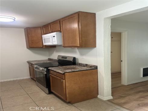 1000 W Macarthur 100 , Santa Ana, CA