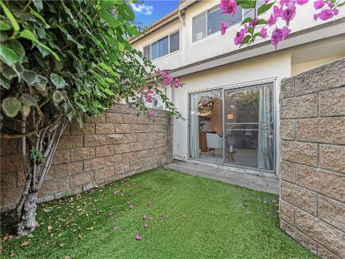 5132 W 1st  B  Street, Santa Ana, CA