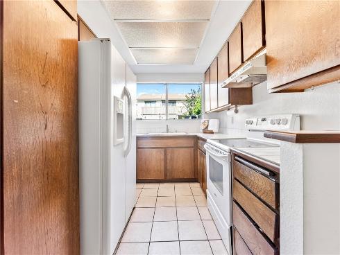 5132 W 1st  B  Street, Santa Ana, CA