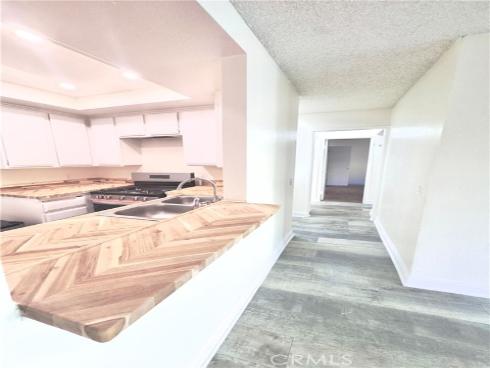 600 W 3rd , Santa Ana, CA