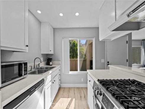 1340  Cabrillo Park  F  Drive, Santa Ana, CA