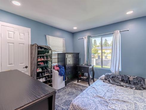 1130 W Chestnut  , Santa Ana, CA