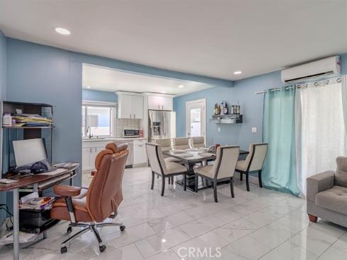 1130 W Chestnut  , Santa Ana, CA