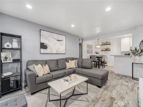 1101 W. Macarthur Boulevard 197