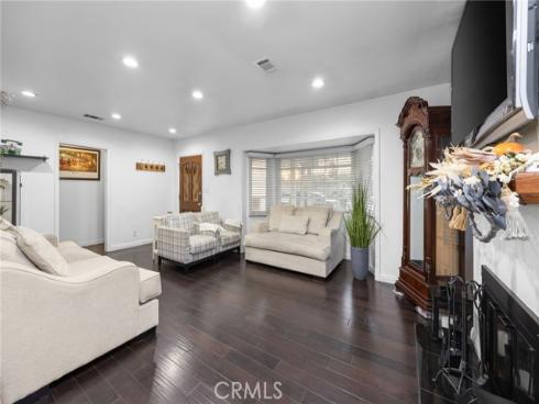 1231 S Baker  , Santa Ana, CA