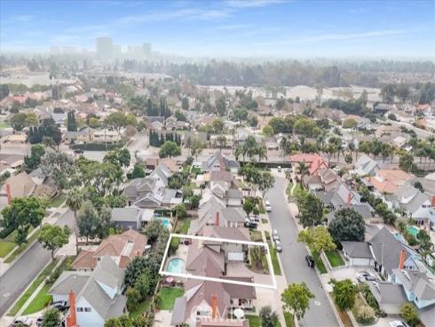 2909 S Rita Way, Santa Ana, CA