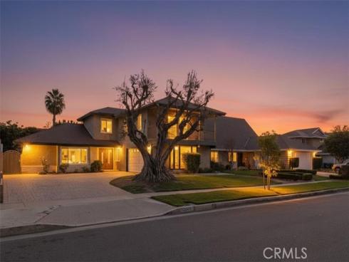 2909 S Rita Way, Santa Ana, CA