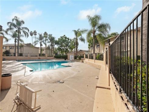 1602 N King  J1  Street, Santa Ana, CA