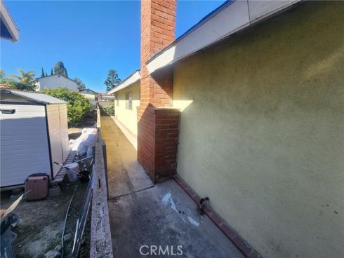 812 N Euclid  , Santa Ana, CA